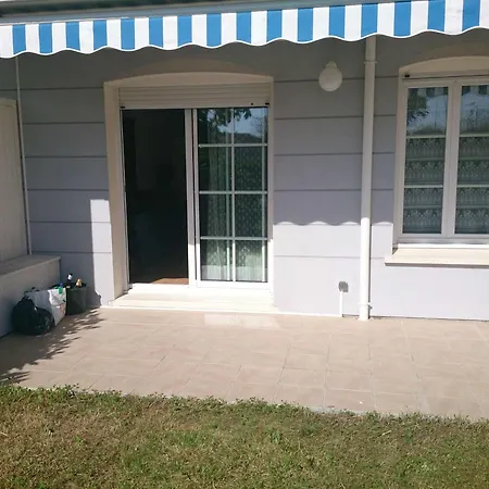 Avec Jardin Prive Et Acces Piscine - Fr-1-494-3